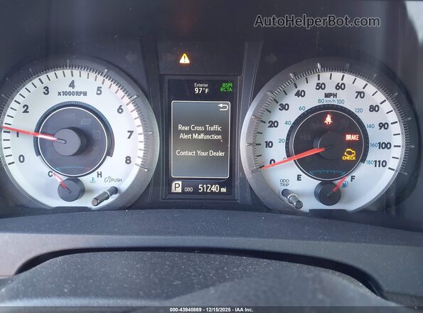5TDXZ3DC1JS945788 2018 TOYOTA SIENNA Silver Вид задніх сидінь