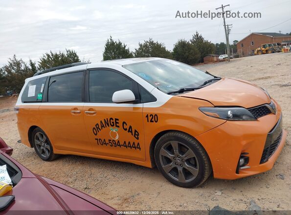 5TDXZ3DC2LS026210 2020 TOYOTA SIENNA Оранжевый Вид задней части салона