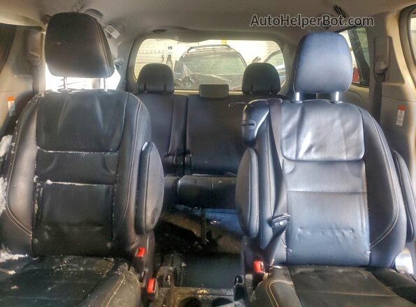 5TDXZ3DC8HS788464 2017 TOYOTA SIENNA Черный Вид задних сидений