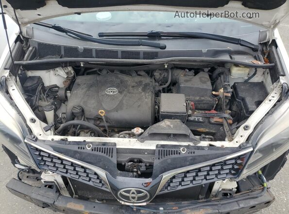 5TDXZ3DCXJS953016 2018 TOYOTA SIENNA White ძრავის განყოფილების ხედი