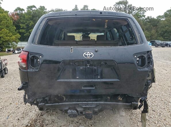 5TDZY5G15JS070300 2018 TOYOTA SEQUOIA Черный Вид сзади