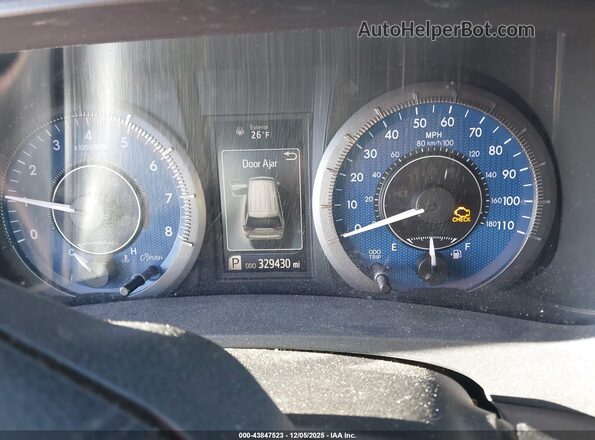 5TDZZ3DC8JS955596 2018 TOYOTA SIENNA Белый Вид задних сидений