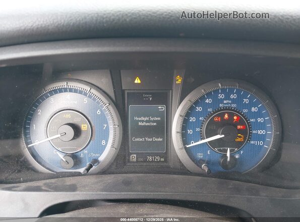 5TDZZ3DC9JS953680 2018 TOYOTA SIENNA Red Widok tylnych siedzeń