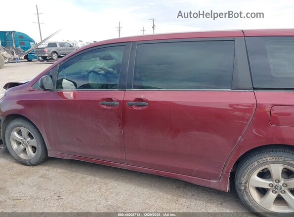 5TDZZ3DC9JS953680 2018 TOYOTA SIENNA Red Widok wnętrza 360 stopni