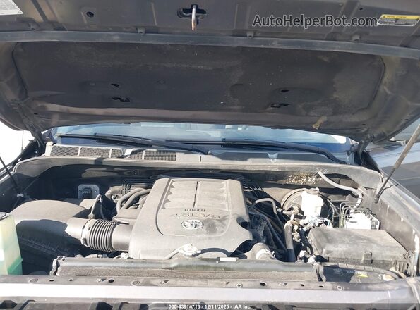 5TFDM5F15JX075627 2018 TOYOTA TUNDRA Серый Вид сзади