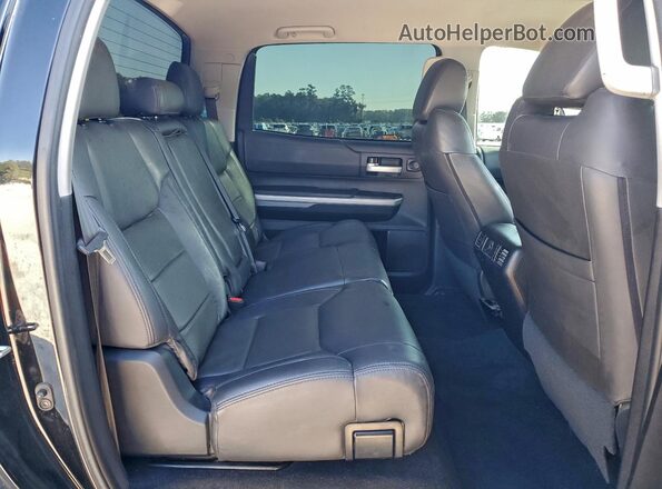 5TFEM5F13JX133755 2018 TOYOTA TUNDRA Black Vista de los asientos traseros