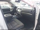 2018 Toyota Tundra Sr5 5.7l V8 Белый vin: 5TFEY5F12JX239263