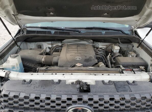 5TFEY5F12LX256793 2020 TOYOTA TUNDRA White Rear interior view