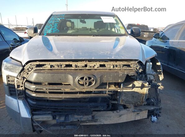 5TFLA5DB4PX086076 2023 TOYOTA TUNDRA Серебряный Вид спереди