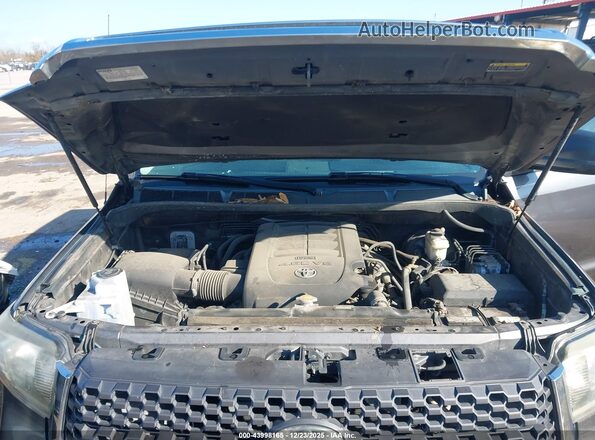 5TFRM5F12JX122974 2018 TOYOTA TUNDRA Серый Вид сзади
