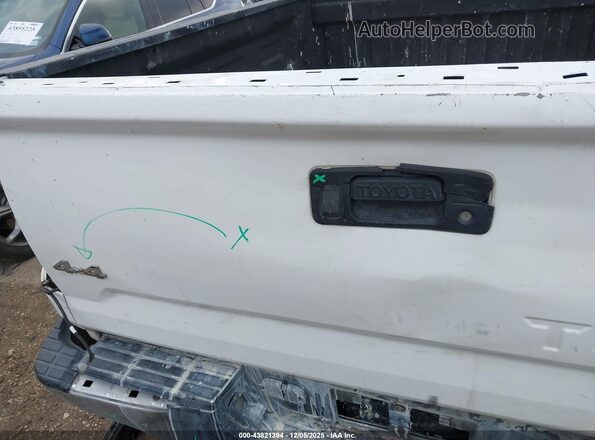 5TFUW5F17JX716416 2018 TOYOTA TUNDRA White 