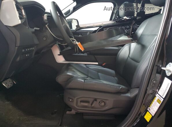 5TFWC5DB4SX098258 2025 TOYOTA LIMITED Black Vista interior delantera