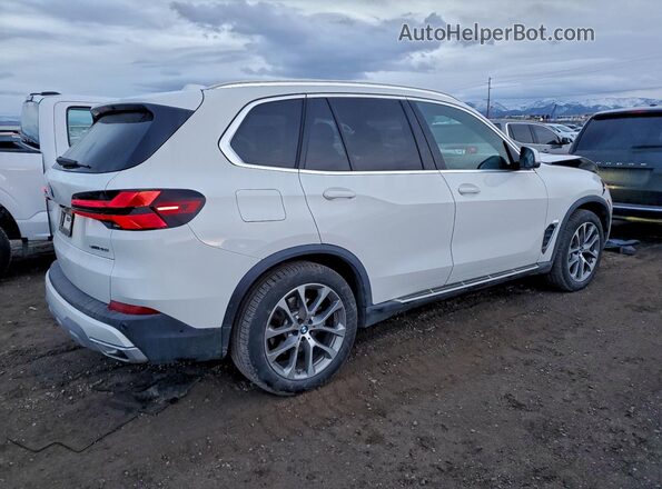 5UX13EU0XT9086063 2026 BMW X5 Белый Передняя правая четверть