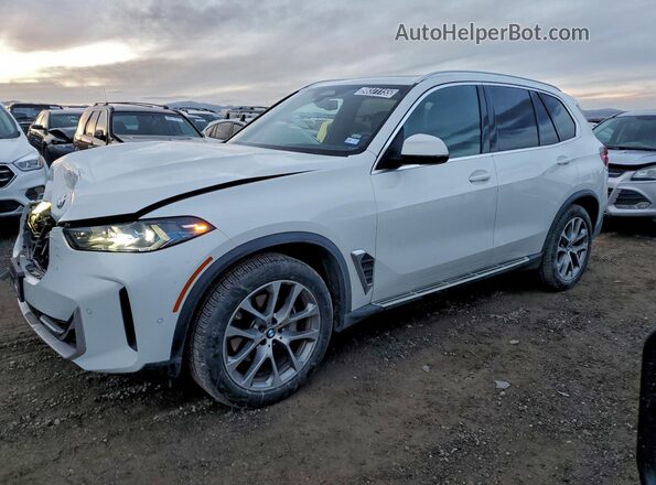 5UX13EU0XT9086063 2026 BMW X5 Белый Передняя левая четверть