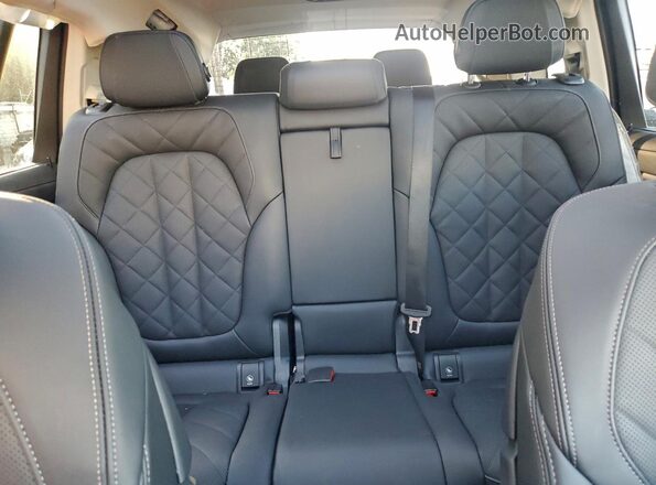 5UX23EM01S9Z23740 2025 BMW X7 Серый Вид задних сидений