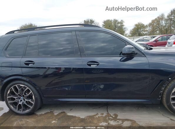 5UX23EM02R9S16477 2024 BMW X7 Black Вид задньої частини салону