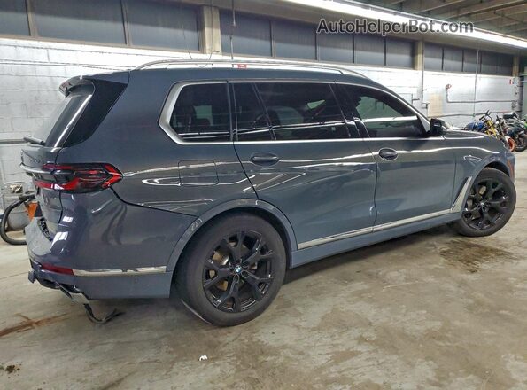 5UX23EM02R9V75831 2024 BMW X7 Gray Задня права чверть