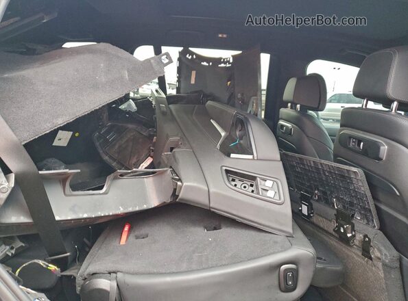 5UX23EM04P9P64302 2023 BMW X7 Black Widok tylnych siedzeń