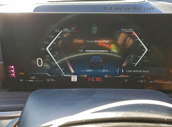 5UX23EM05R9U65971 2024 BMW X7 Blue Instrument cluster view