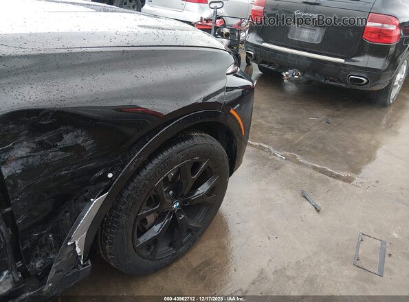 5UX23EM07R9T59490 2024 BMW X7 Black Դիմացի տեսք