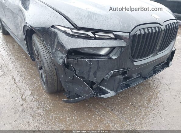 5UX23EM07S9X63640 2025 BMW X7 Black Widok z przodu