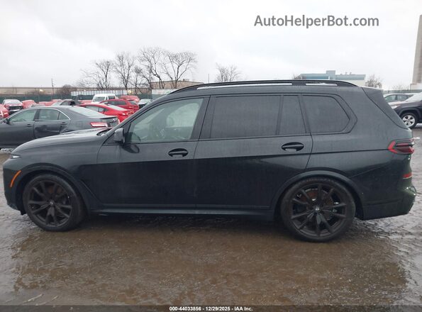 5UX23EM07S9X63640 2025 BMW X7 Black Widok wnętrza 360 stopni