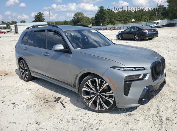 5UX23EM09P9P72007 2023 BMW X7 Gray Delantero derecho