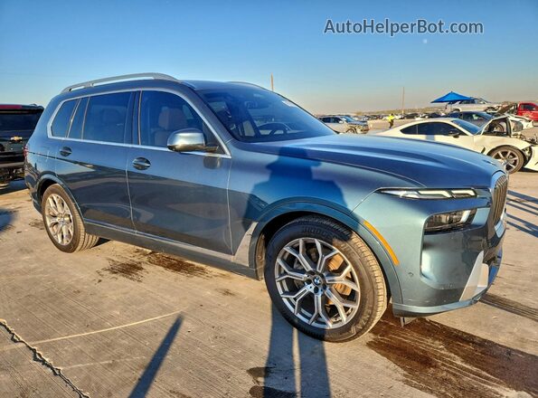 5UX23EM09P9R44777 2023 BMW X7 Gray Przód prawy