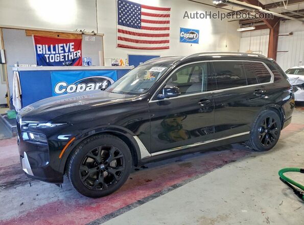 5UX23EM09R9W02457 2024 BMW X7 Black Առջևի ձախ երեք քառորդ տեսարան