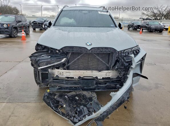 5UX23EM0XP9P37038 2023 BMW X7 Silver Vista frontal