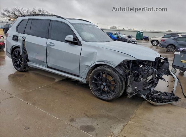5UX23EM0XP9P37038 2023 BMW X7 Silver Delantero derecho