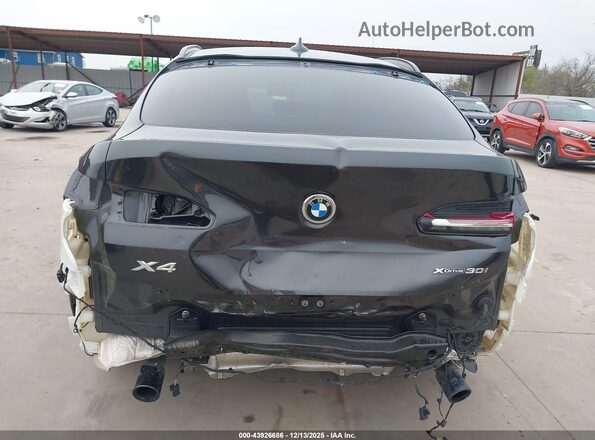 5UX2V1C05M9F04672 2021 BMW X4 Черный Вид спереди