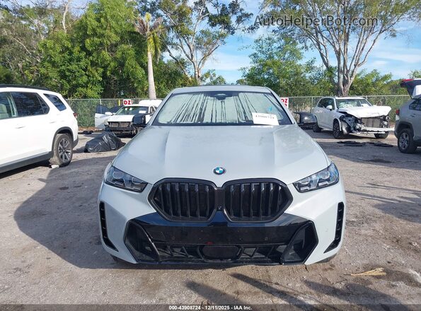 5UX33EX07R9U86403 2024 BMW X6 Gray Вид спереду