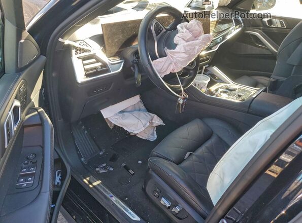5UX33EX09S9W97687 2025 BMW X6 Черный Вид панели приборов