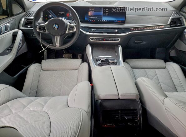 5UX33EX0XS9Z92801 2025 BMW X6 Серый Вид панели приборов