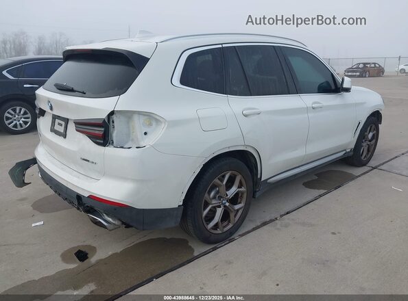 5UX43DP07R9V46677 2024 BMW X3 White Trasero derecho