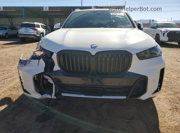 5UX43EU02R9U94501 2024 BMW X5 Белый Вид спереди