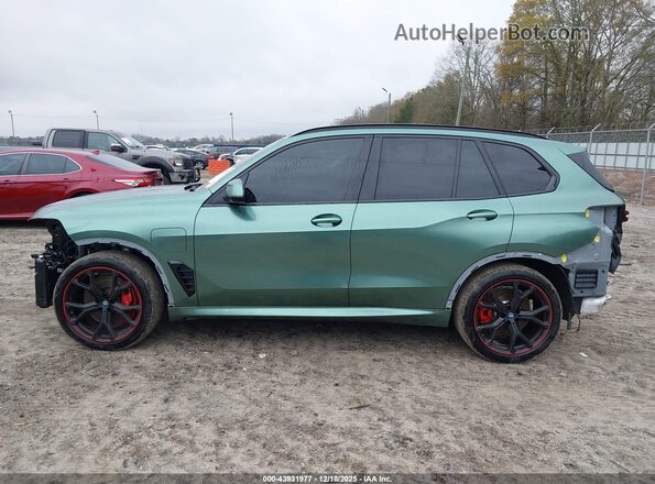 5UX43EU06S9X38673 2025 BMW X5 Зеленый 