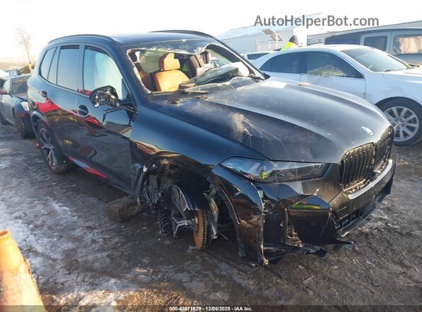 5UX43EU08S9W99309 2025 BMW X5 Черный Передняя правая четверть