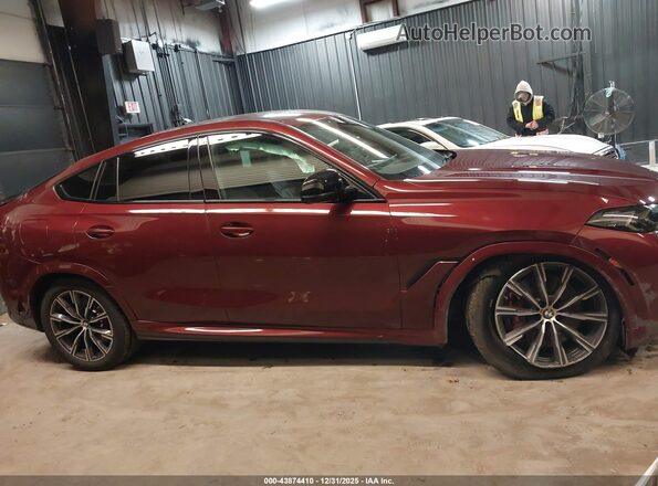 5UX43EX09T9150201 2026 BMW X6 Red Вид задньої частини салону