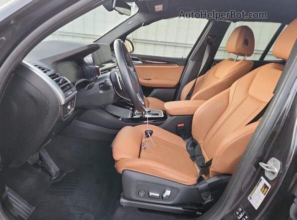 5UX53DP05N9J74545 2022 BMW X3 Угольный Вид салона спереди