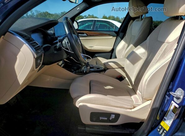 5UX53DP06N9J31106 2022 BMW X3 Синий Вид салона спереди