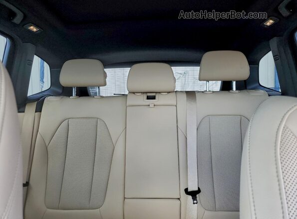 5UX53DP06N9J31106 2022 BMW X3 Синий Вид задних сидений