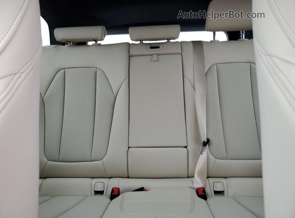 5UX53DP08N9K62621 2022 BMW X3 Темно-бордовый Вид задних сидений