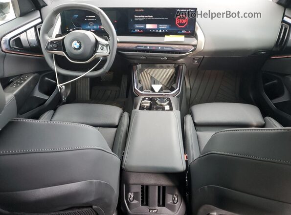5UX53GP08S9Y88893 2025 BMW X3 Charcoal Widok deski rozdzielczej