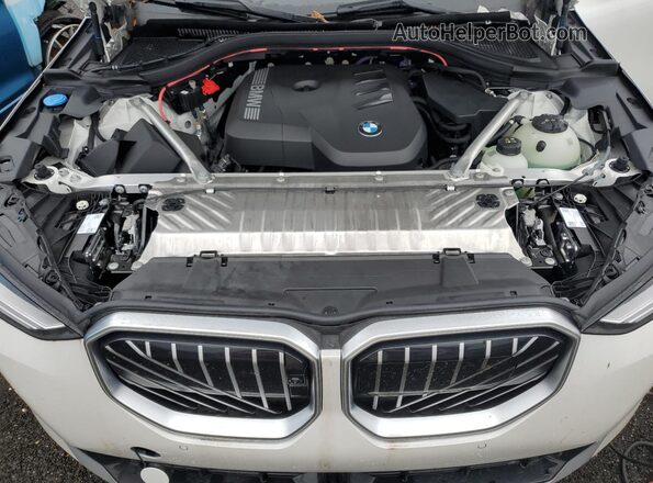 5UX53GP09S9043549 2025 BMW X3 White Widok komory silnika
