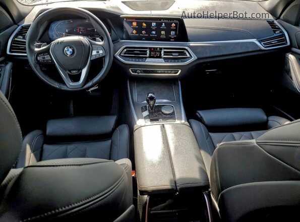 5UXCR4C03P9P38255 2023 BMW X5 Серый Вид панели приборов