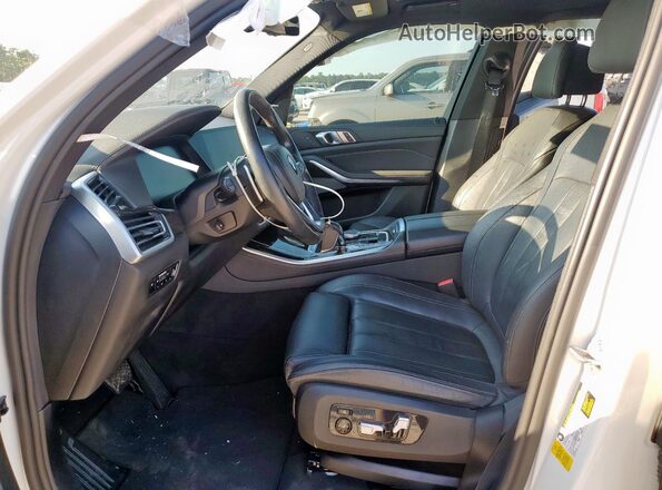 5UXCR4C06M9F65720 2021 BMW X5 White Vista interior delantera
