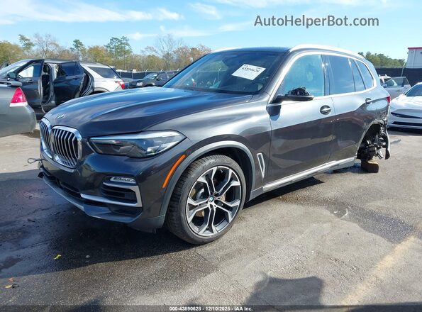 5UXCR6C08M9E11666 2021 BMW X5 Черный Передняя левая четверть