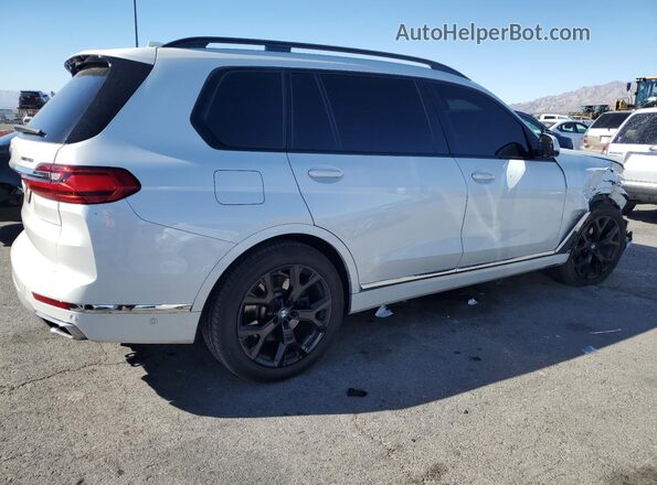 5UXCW2C0XM9F56239 2021 BMW X7 White Tył prawy